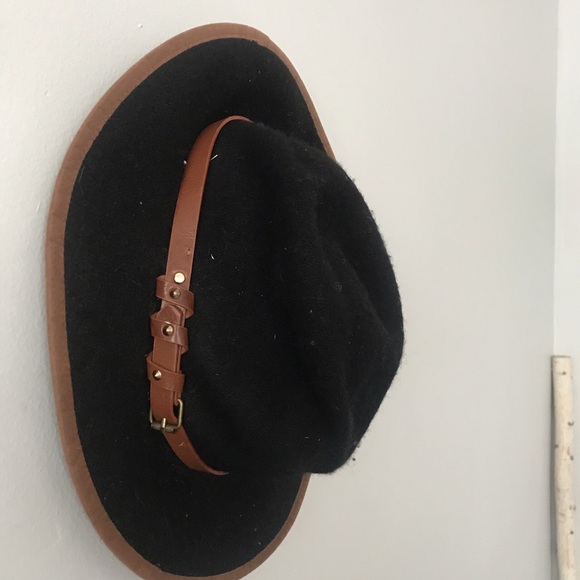 Anthropologie Accessories - Anthropologie • hat